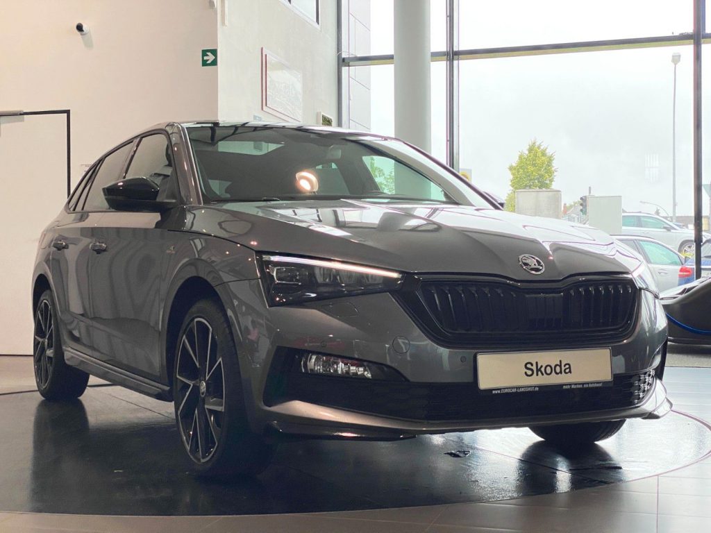 Skoda Scala 1.5 TSI Monte Carlo ViCo Pano LED Kam ACC