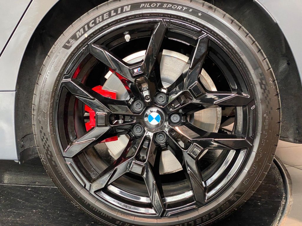 BMW 330e M-Sport Pro M-Sitze Carbon Pano H&K ACC AHK