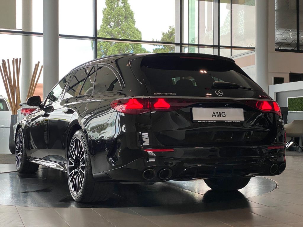 Mercedes-Benz E 53 AMG 4Matic Advanced Plus NightP DTR AHK 20"