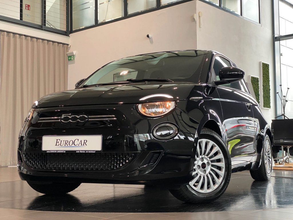 Fiat 500e RED SmartphoneInt. KomfortP Shzg Kamera PDC