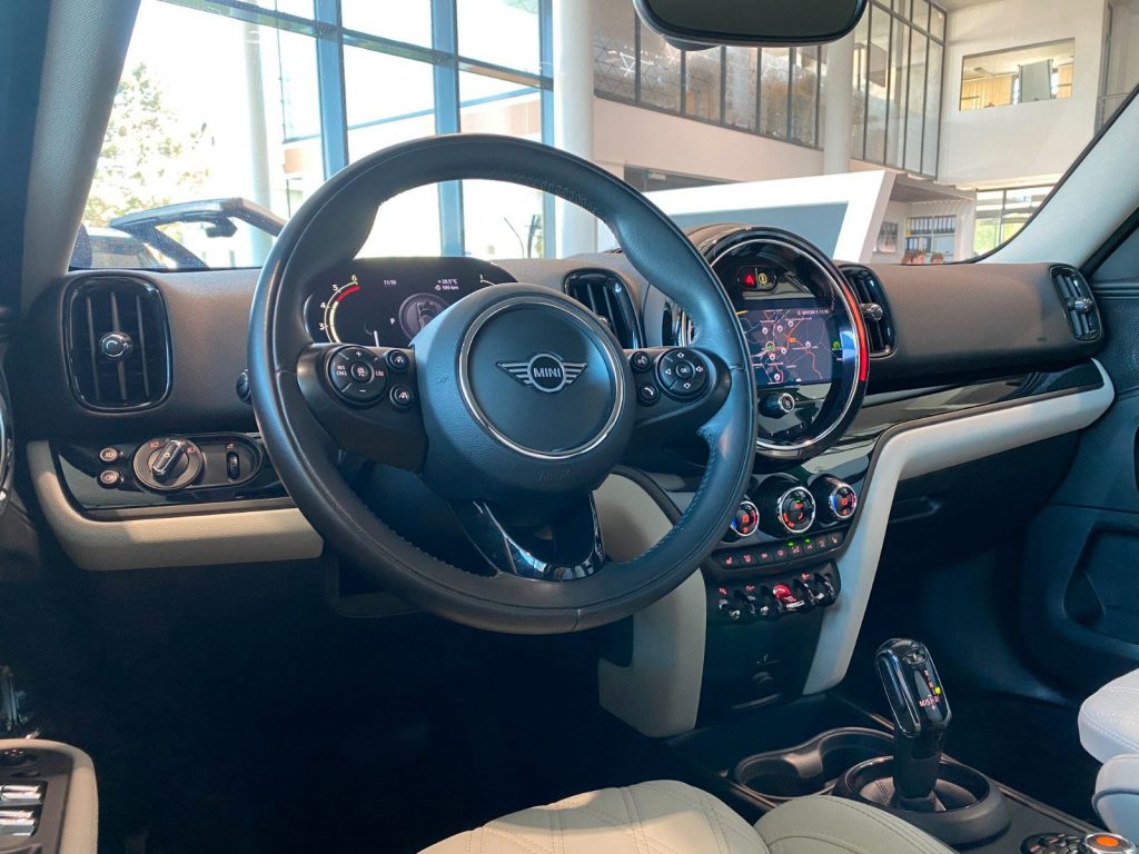 MINI Cooper SD Countryman ALL4 Navi Leder LED ACC AHK