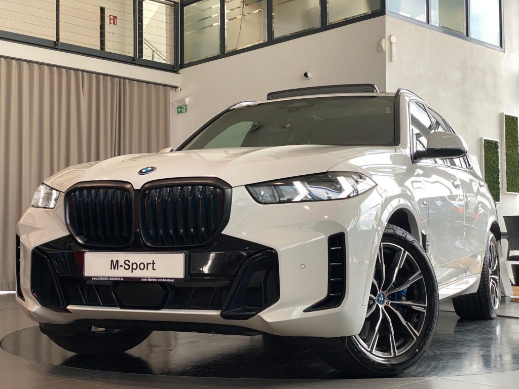 BMW X5 50e xDr. M-Sport Pro Shadow Pano IconicGlow