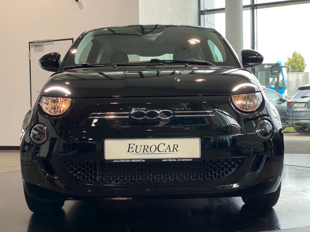 Fiat 500e RED SmartphoneInt. KomfortP Shzg Kamera PDC