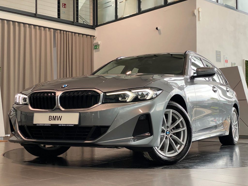 BMW 320d Touring xDrive Curved DrivingA. DAB Shz LED