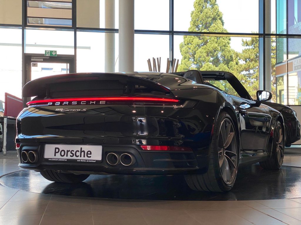 Porsche 911 Carrera S PDK PCM Kamera Sitzbelüftung PASM