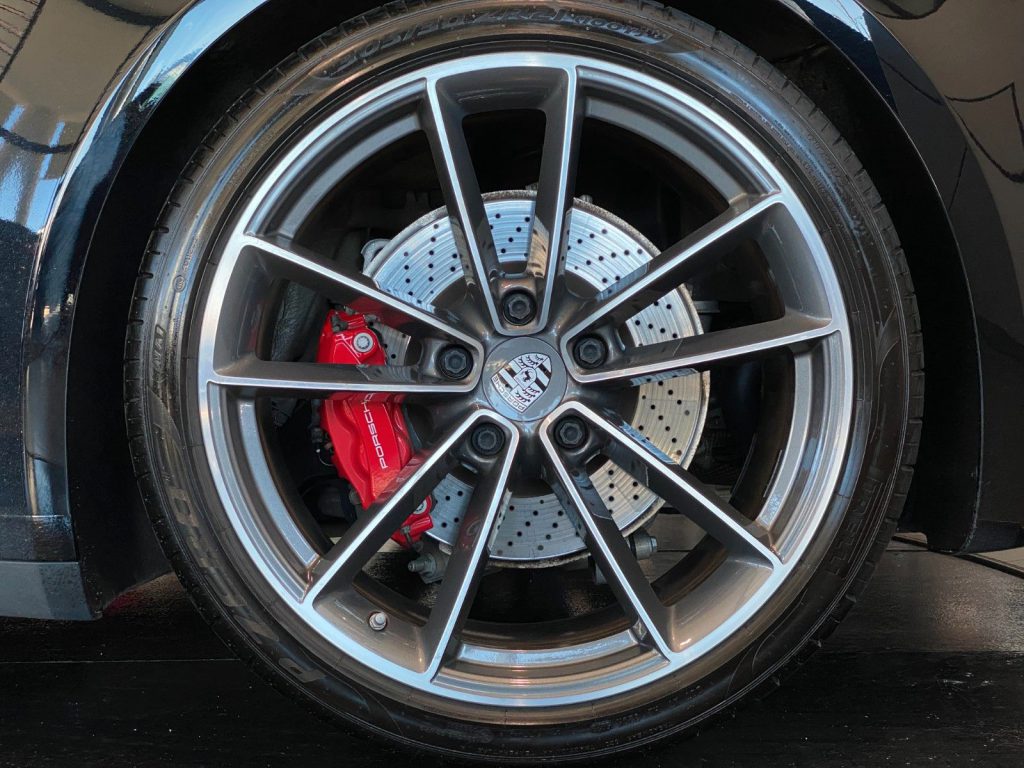 Porsche 911 Carrera S PDK PCM Kamera Sitzbelüftung PASM