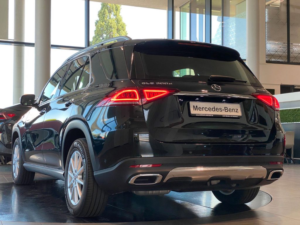 Mercedes-Benz GLE 300d 4Matic MBUX Airmatic LED AHK DTR 360°