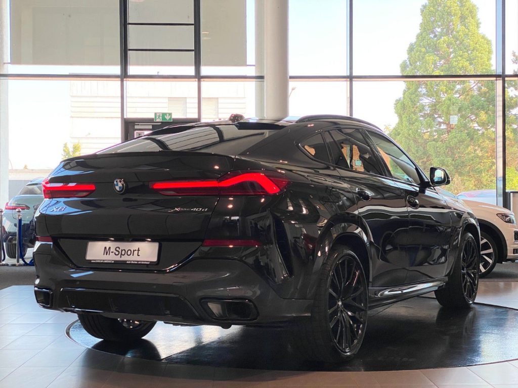 BMW X6 M-Sport Pro M-Sitze Carbon Luft SkyL AHK ACC