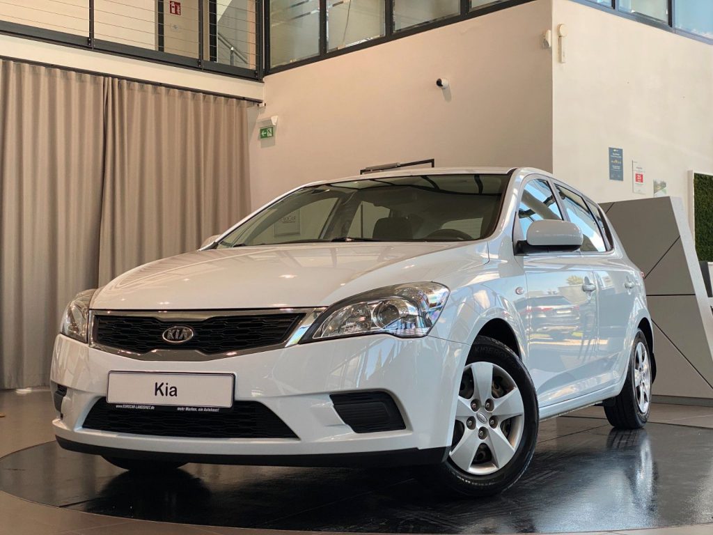 Kia Ceed 1.4 CVVT Attract Klima Radio HU: 05/2028