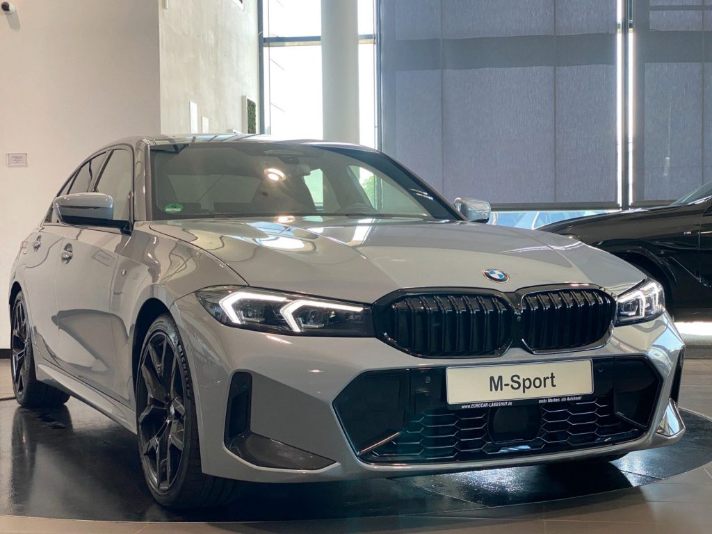 BMW 330d xDr M-Sport Pro M-Sitze Carbon ACC AHK Sthz