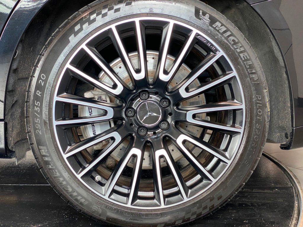 Mercedes-Benz E 53 AMG 4Matic Advanced Plus NightP DTR AHK 20"