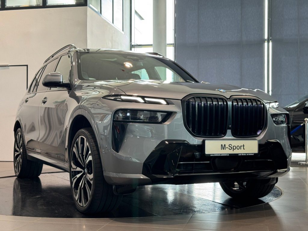 BMW X7 40i M-SportPro M-Sitze SkyL Sbel B&W ACC AHK