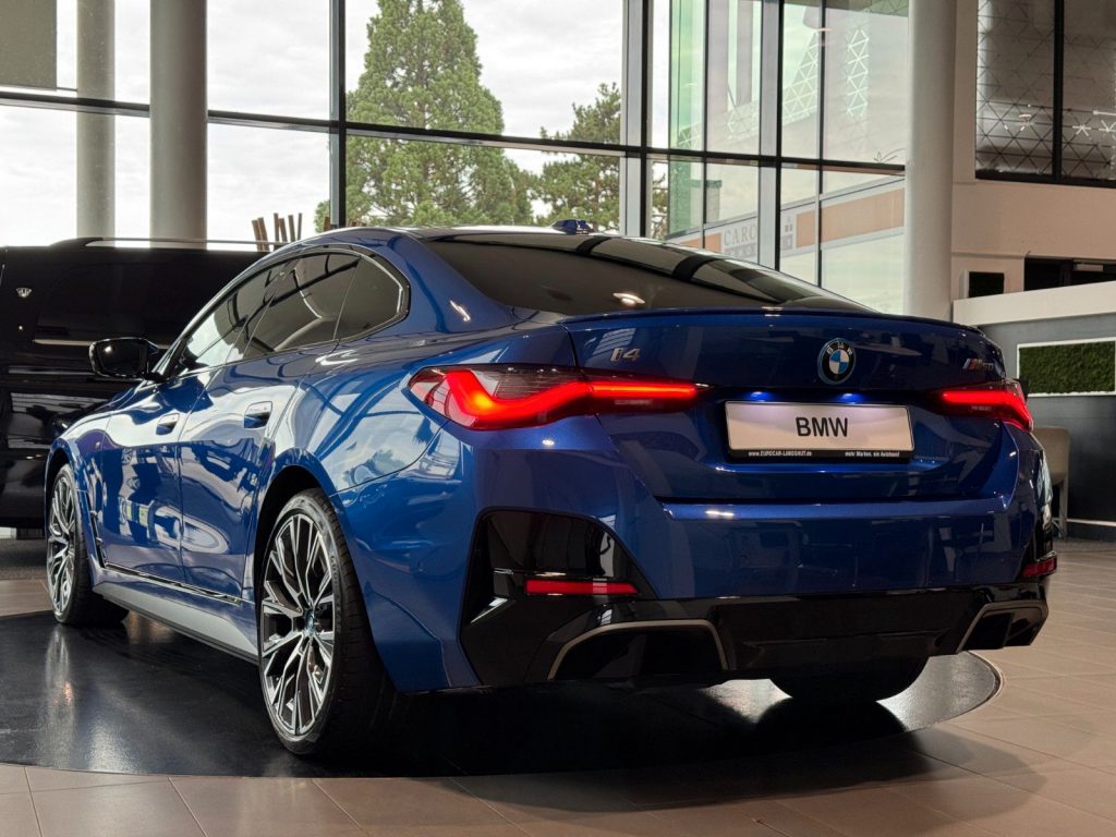 BMW i4 M50 Gran Coupe Merino SurrView H&K ACC 20"