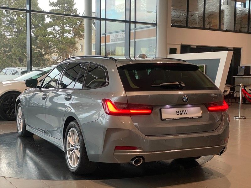 BMW 318d Touring Curved DrivingAssistant Sthzg LED