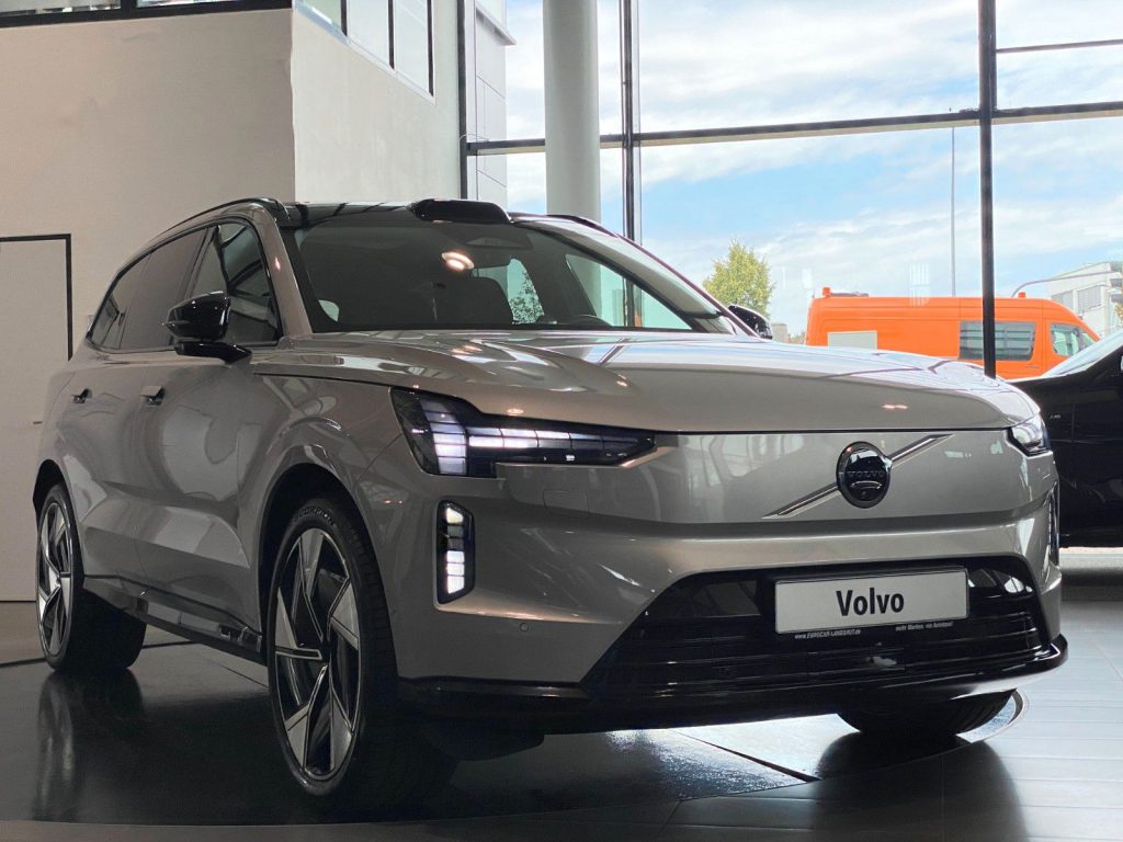 Volvo EX90 Performance AWD Ultra Luft B&W ACC AHK 7S