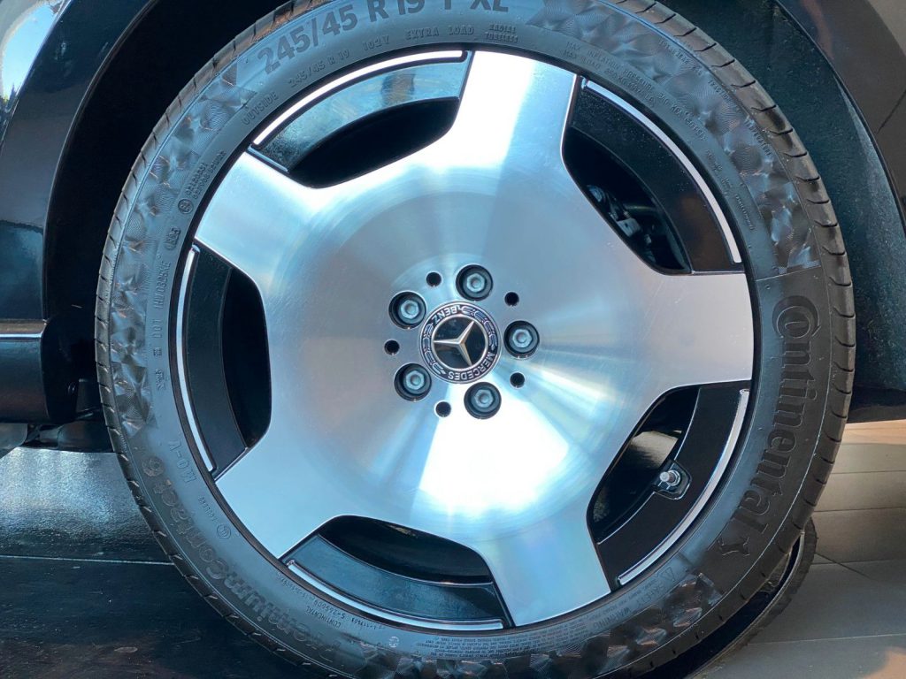 Mercedes-Benz V250d lang Exclusive Airmatic Sbel Pano Sthz AHK