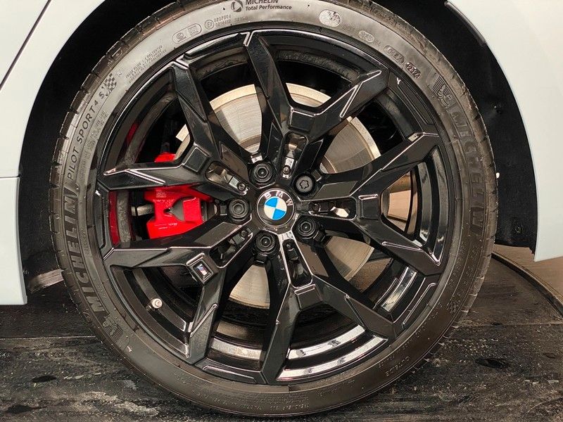 BMW 330d xDr M-Sport Pro M-Sitze Carbon ACC AHK Sthz