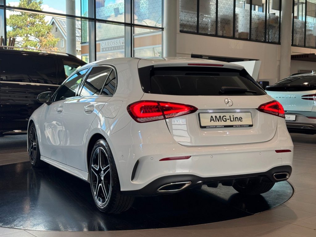 Mercedes-Benz A 200d AMG-Line Night-Paket WideS AmbienteB LED