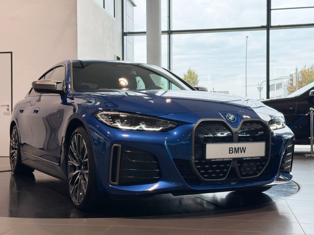 BMW i4 M50 Gran Coupe Merino SurrView H&K ACC 20"