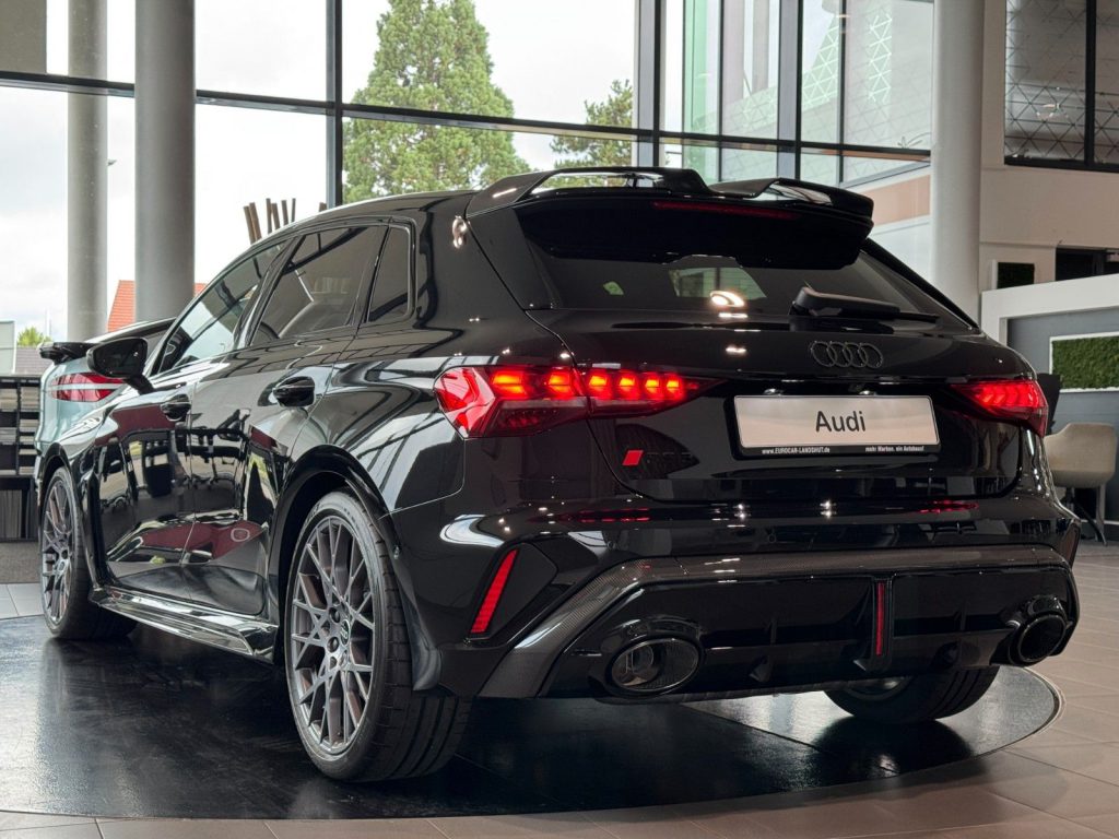 Audi RS3 Schale Matrix Carbon Pano Keramik Sportabg.