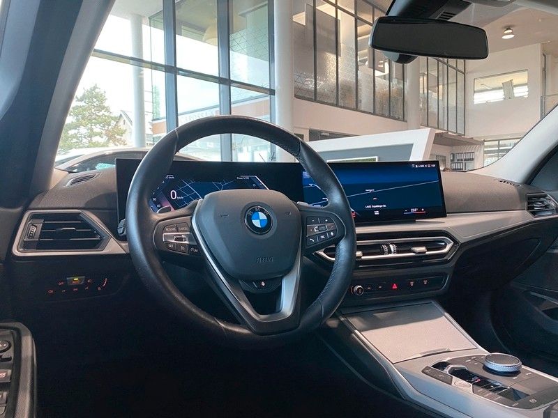 BMW 318d Touring Curved DrivingAssistant Sthzg LED