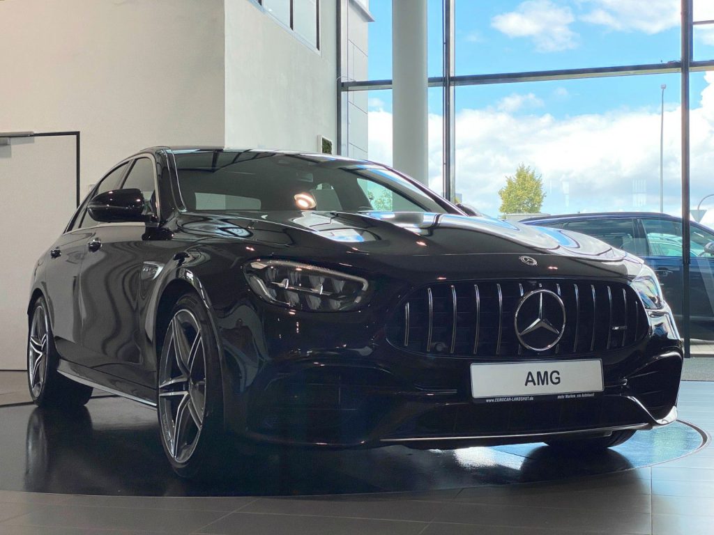 Mercedes-Benz E 63 S Lim. 4Matic+ MBUX Sbel Pano Burmester DTR