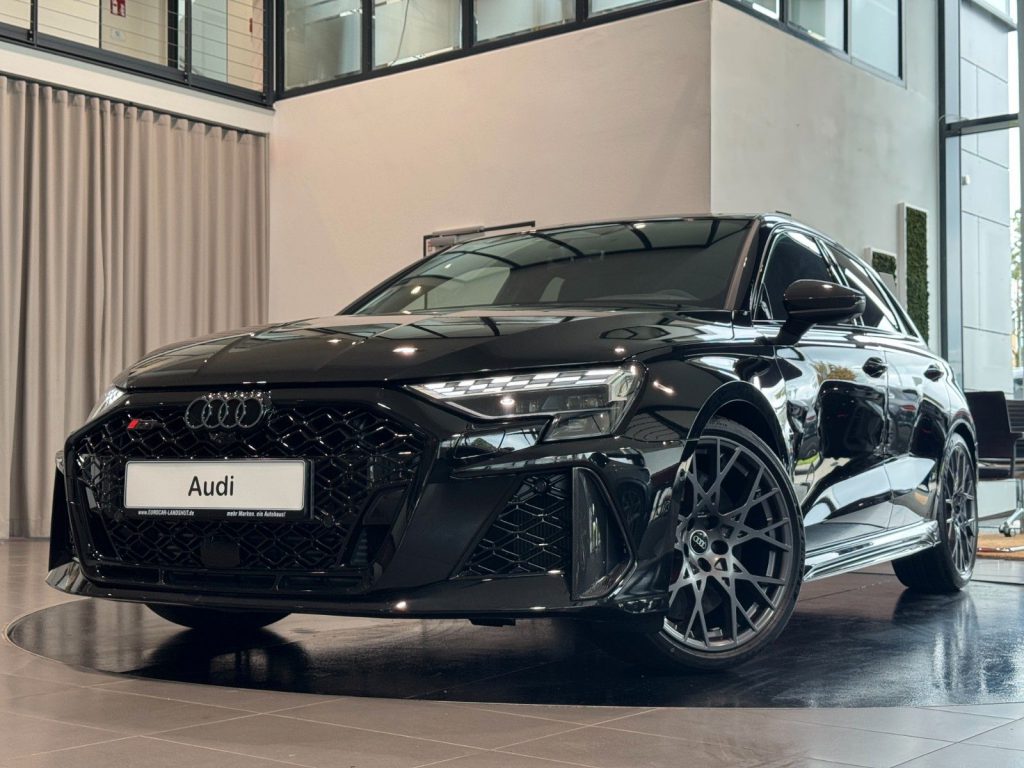 Audi RS3 Schale Matrix Carbon Pano Keramik Sportabg.