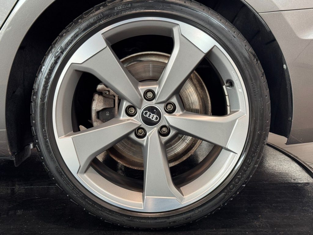 Audi A4 40TDI quattro S-line+ ViCo Pano AmbienteB HUD