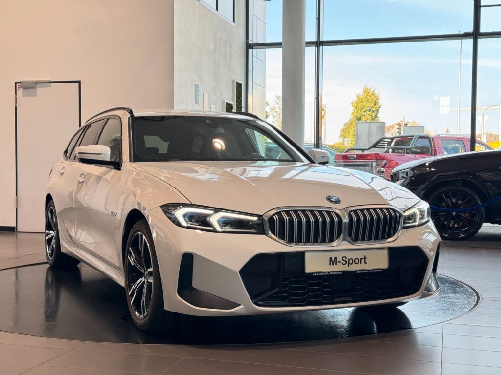 BMW 320e M-Sport Innov-Paket AmbienteB HUD H&K ACC