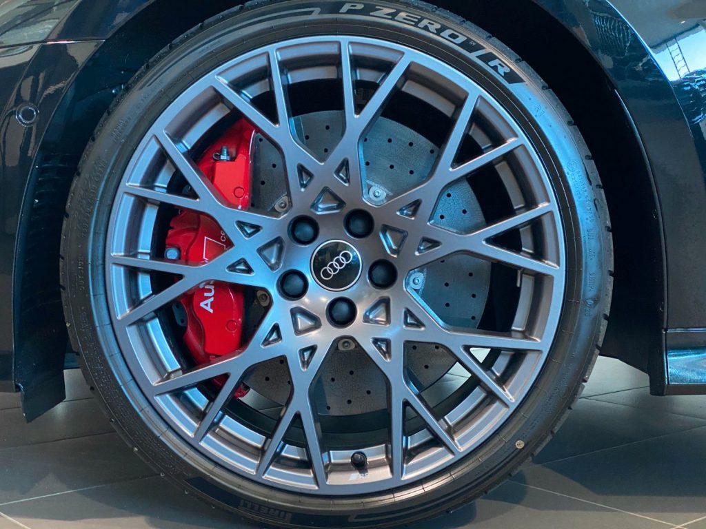 Audi RS3 Schale Matrix Carbon Pano Keramik Sportabg.