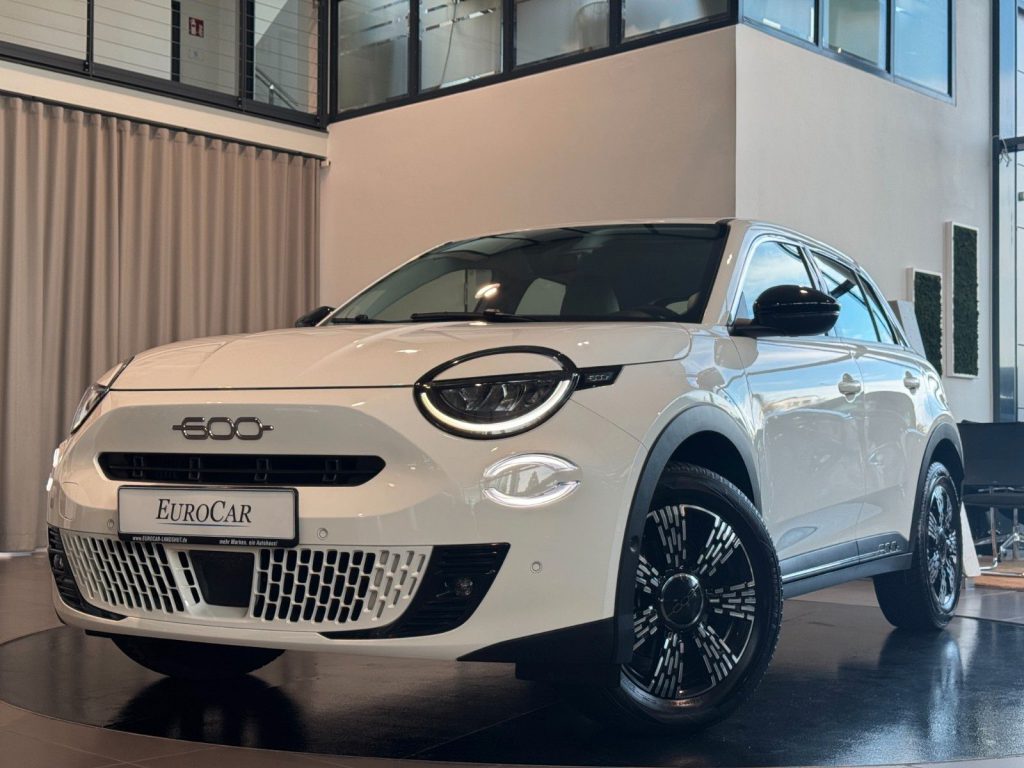 Fiat 600 Hybrid StyleP SmartphoneInt. Shz Kamera LED
