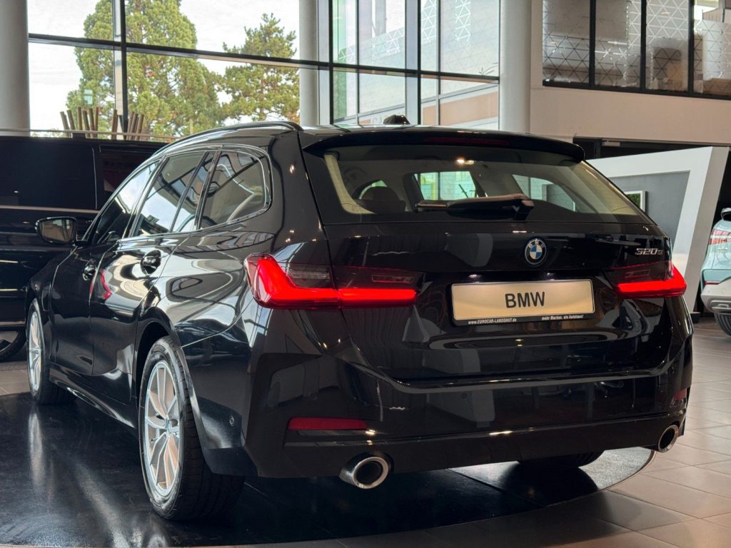 BMW 320e Touring CockpitProf HUD SportS Kamera ACC