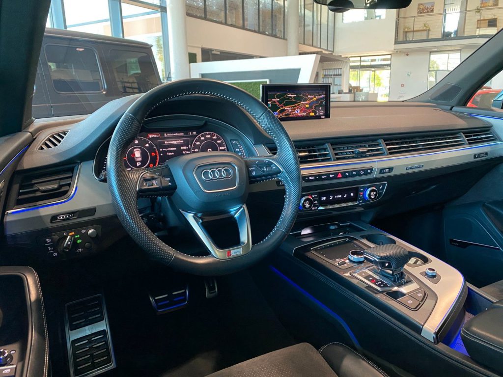 Audi Q7 50TDI S-line+ Matrix Luft Sthz HUD AHK ACC 7S