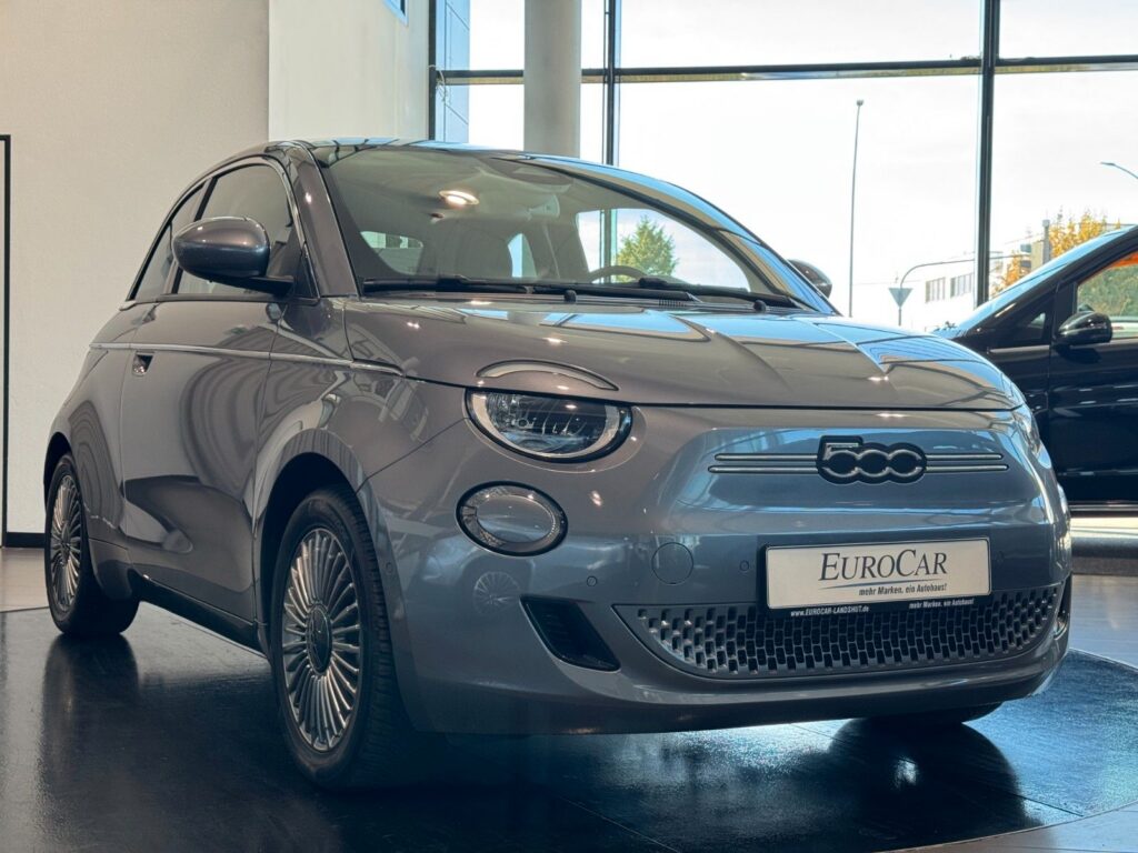Fiat 500e 42kW/h SmartphoneInt SpurhalteA Shzg Kamera