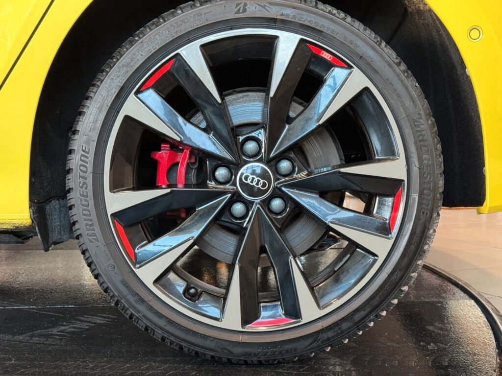Audi A3 45 TFSIe S-line ViCo Matrix Pano Kam. B&O ACC