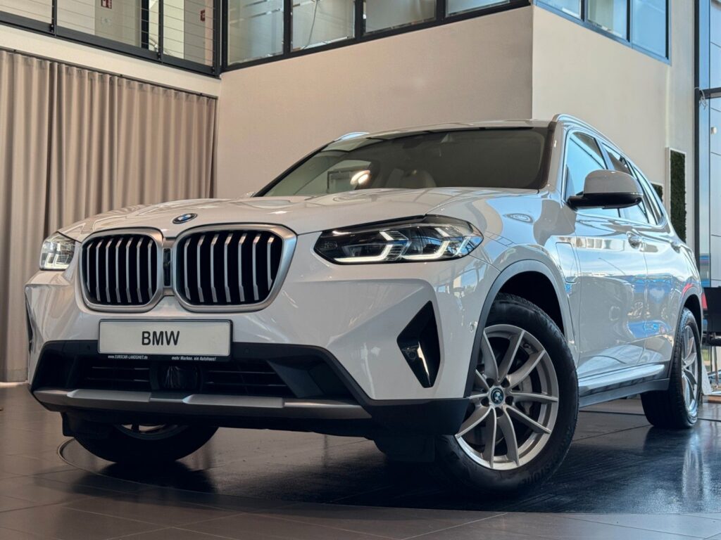 BMW X3 30e xDrive Innov-P. Laser HUD SurrView ACC